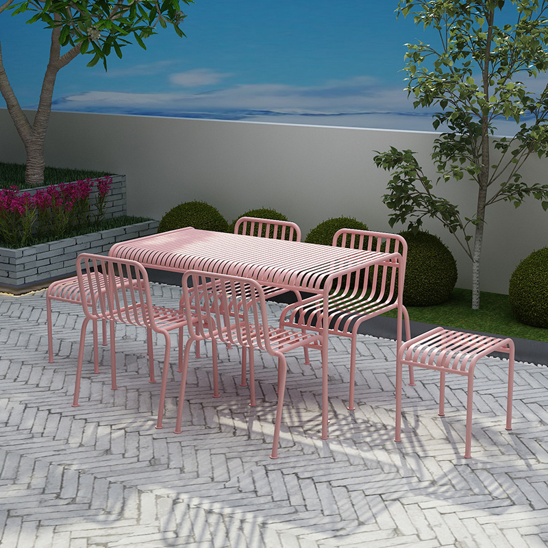 Roze smeedijzeren tuinmeubelse - Outdoor Furniture Ofo recensie en prijs